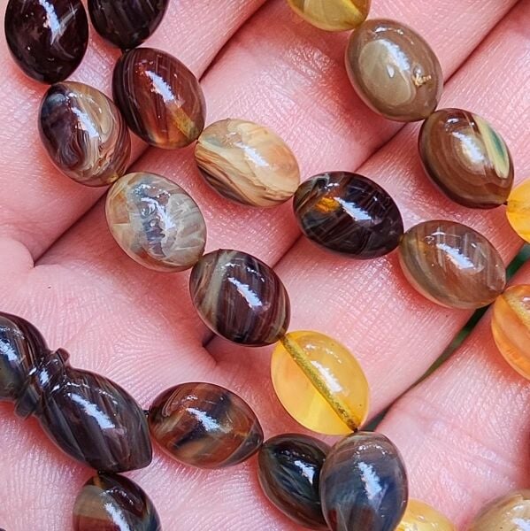 8x11 mm Ayhan Turan Usta İşçilikli Renk Cümbüşü Ateşi Kehribar Tesbih