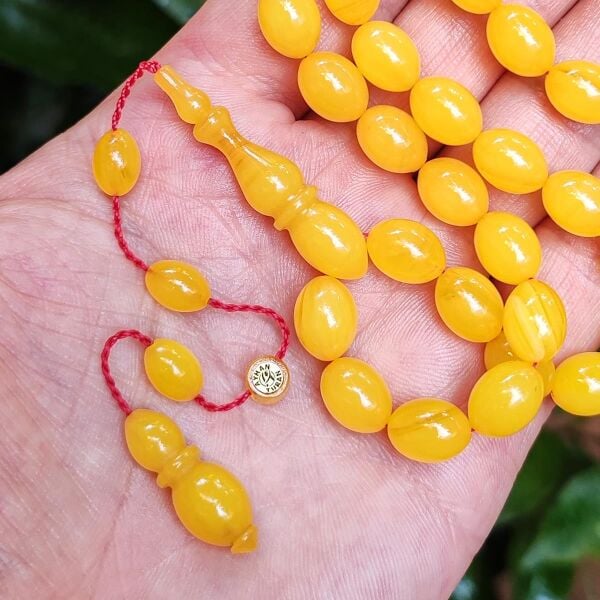 8x11 mm Ayhan Turan Usta İşçilikli Mişmişi Sıkma Kehribar Tesbih