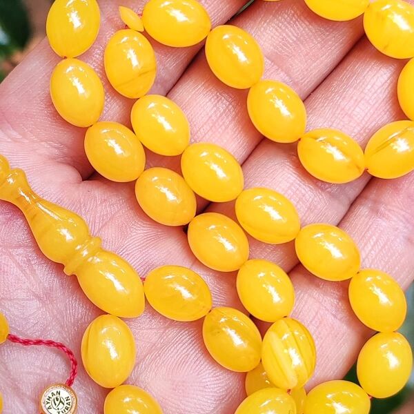 8x11 mm Ayhan Turan Usta İşçilikli Mişmişi Sıkma Kehribar Tesbih