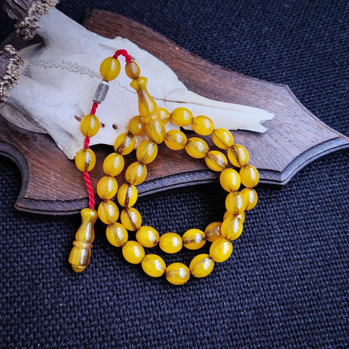 9x11 mm Helezon Hareli Çubuk Sıkma Kehribar Tesbih - Movador İmzalı