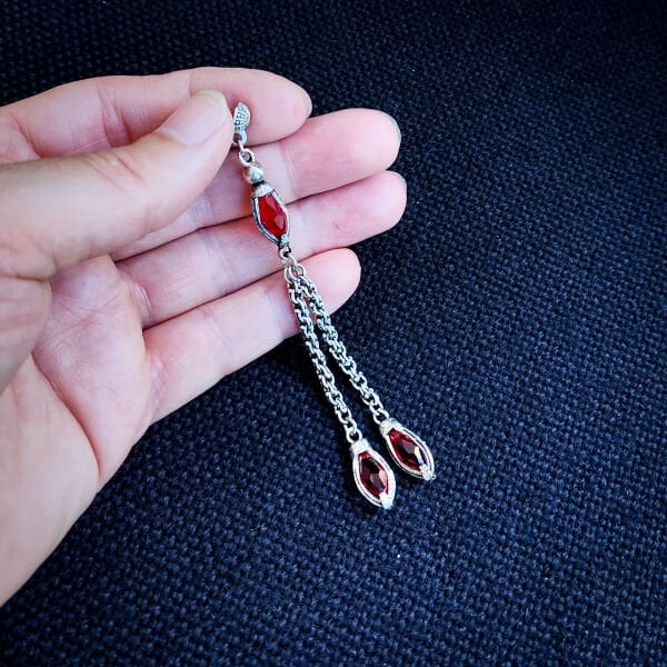 8 Gram Kırmızı Zirkon Taşlı Pirinç Kazaz Püskül