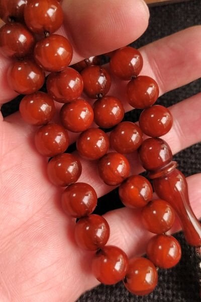 11x11 mm Helezon Hare Sıkma Kehribar Tesbih, Zırh Püsküllü Tespih