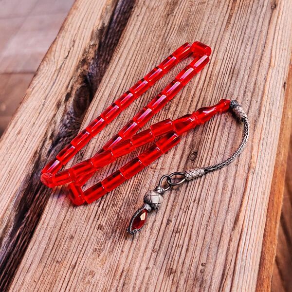 7x11 mm 1000 Ayar Gümüş Kazazlı Kırmızı Zar Kehribar Tesbih