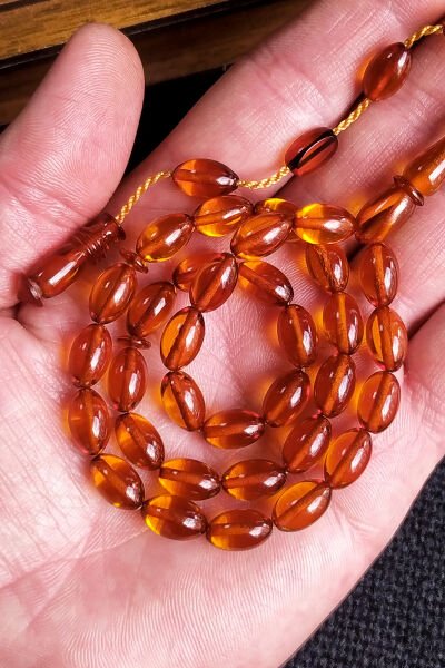 7x11 mm Ebu Sırr İmzalı Bal Rengi Zar Kehribar Tespih