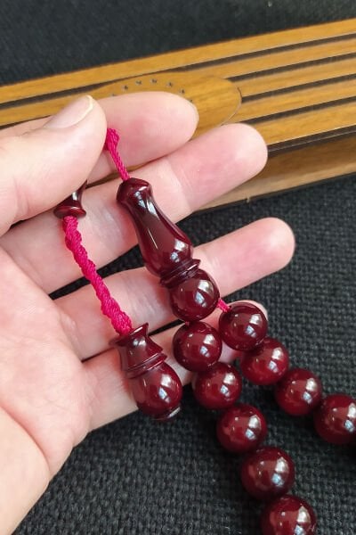 Koleksiyonluk 13 mm Bilekboy Vişne Katalin Tesbih Ebu Sırr Usta İşçilikli Efe Maskot Kanayan Baga