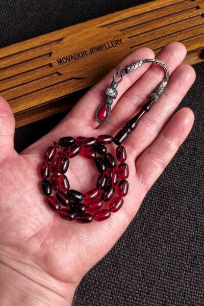 1000 Ayar Gümüş Kazazlı Ateşi Kehribar Tesbih, 7x11 mm Kapsül, Kırmızı Siyah Tespih, Ahşap Kutulu