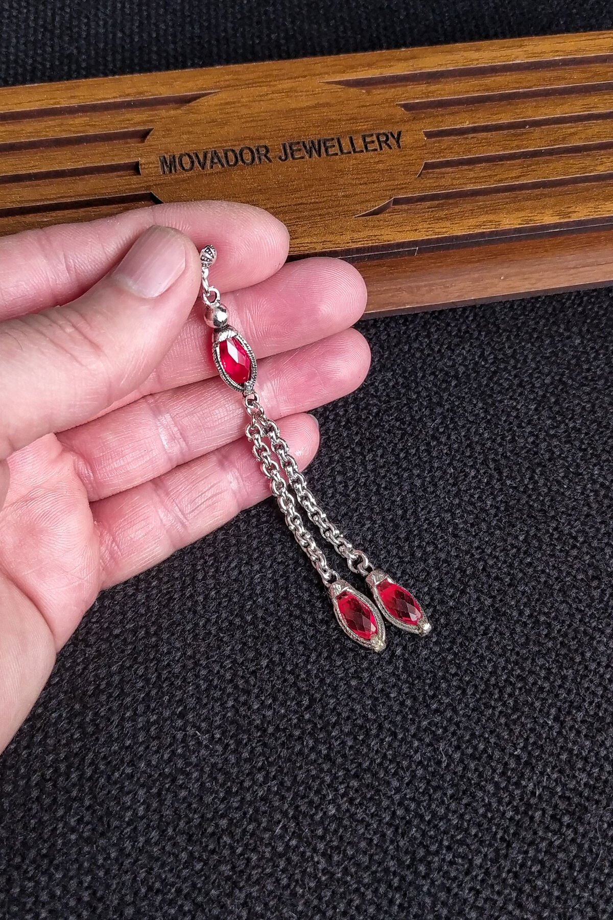 Kırmızı Zirkon Taşlı Altın Kaplama Pirinç Püskül Arnavut Zincirli Tesbih Püskülü