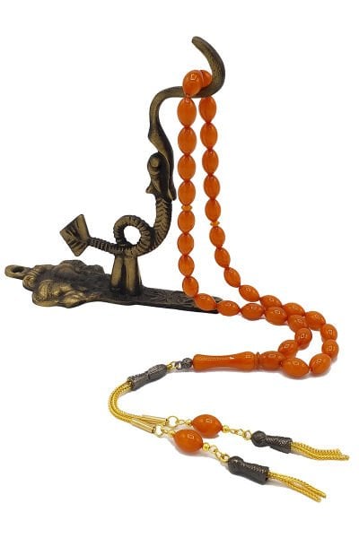 Hareli Toz Kehribar 7,5*11 mm Beyzi Kesim Tesbih 24 Ayar Altın Kaplama Süpürgeli Püsküllü Tespih