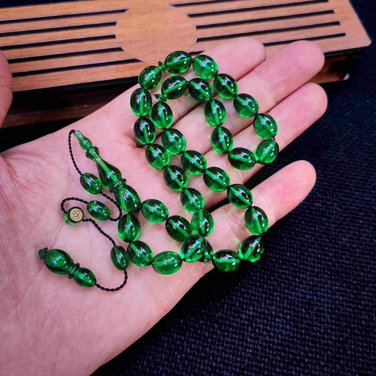 8x11 mm Hassas Delim Yeşil Zar Kehribar Tesbih | Ayhan Turan Usta İmzalı Tespih