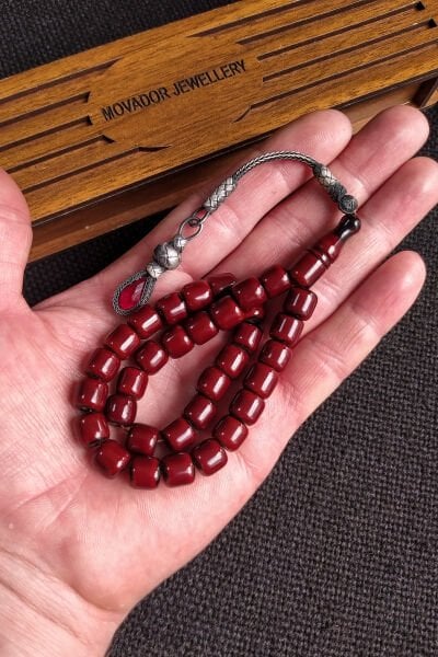 Kişiselleştirilebilir Gümüş Kazazlı Sıkma Kehribar Tesbih, 9 mm Vişne Rengi Çubuk Tespih
