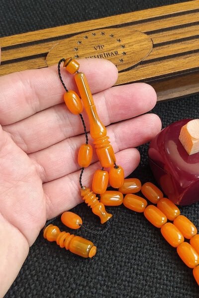 Koleksiyonluk Eski Objeden Zar Kehribar Tesbih 8x12 mm Sistemli Usta İşçilikli Tespih Ahşap Kutulu