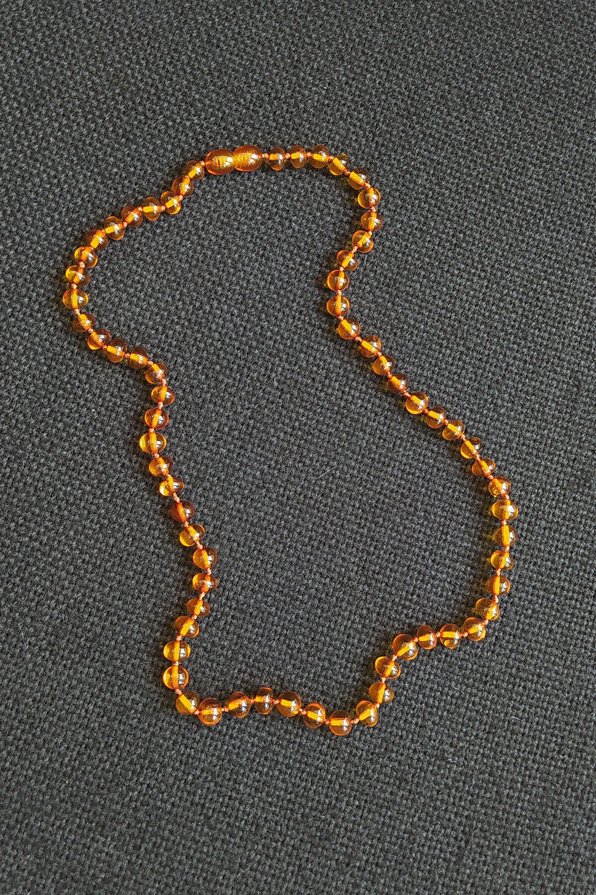 Konyak Sertifikalı Baltık Kehribar Yetişkin Kolye Anne Kolyesi Guatr Kolyesi 45 cm Sağlık Kolyesi