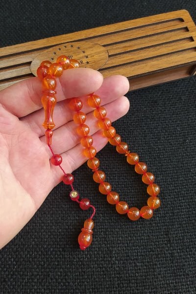 10x10 mm Mesut Elma Usta İşçilikli Yemen Zar Kehribar Tesbih İmzalı Sistemli Tespih Ahşap Kutulu