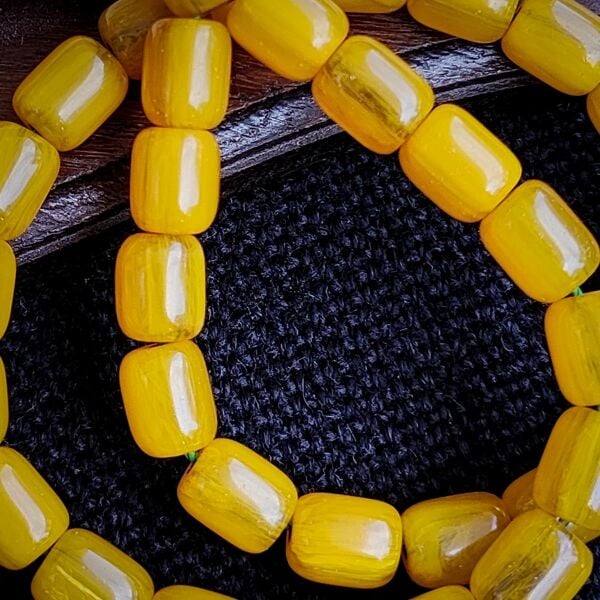 9x11 mm Yeşil Hamur Çubuk Sıkma Kehribar Tesbih