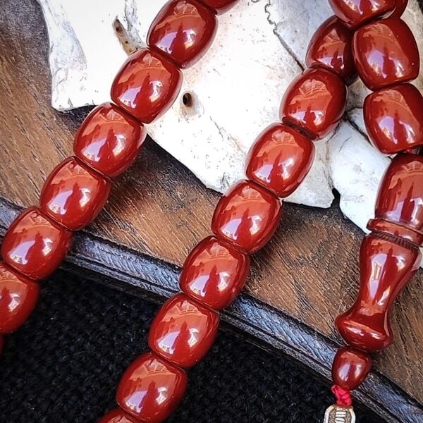 Vişne Rengi Eski Usül Çubuk Sıkma Kehribar Tesbih