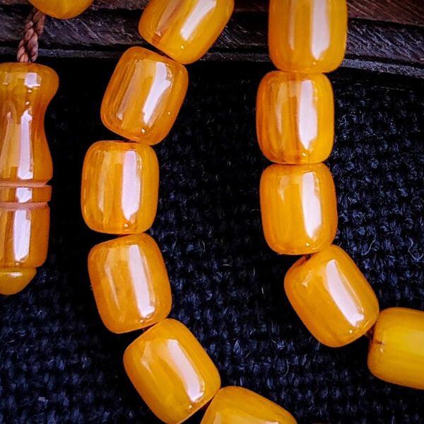 9x11 mm Mişmişi Çubuk Sıkma Kehribar Tesbih - Movador İmzalı