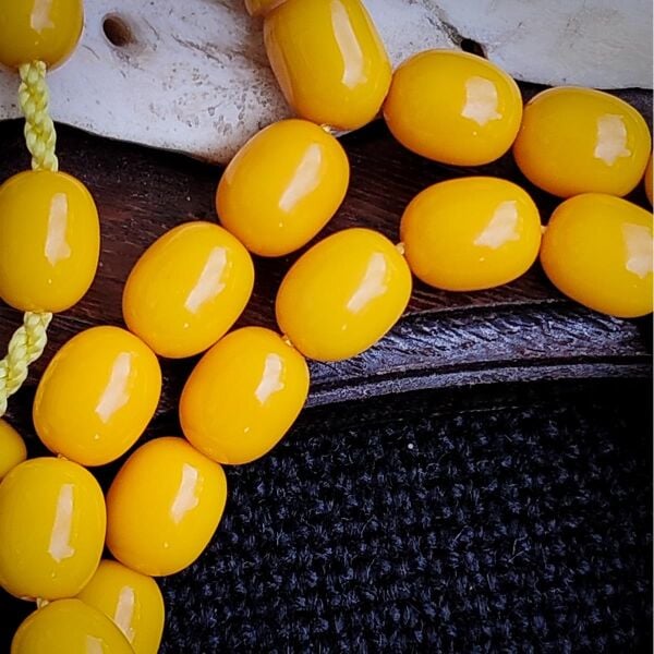 9x11 mm Civciv Sarısı Çubuk Sıkma Kehribar Tesbih