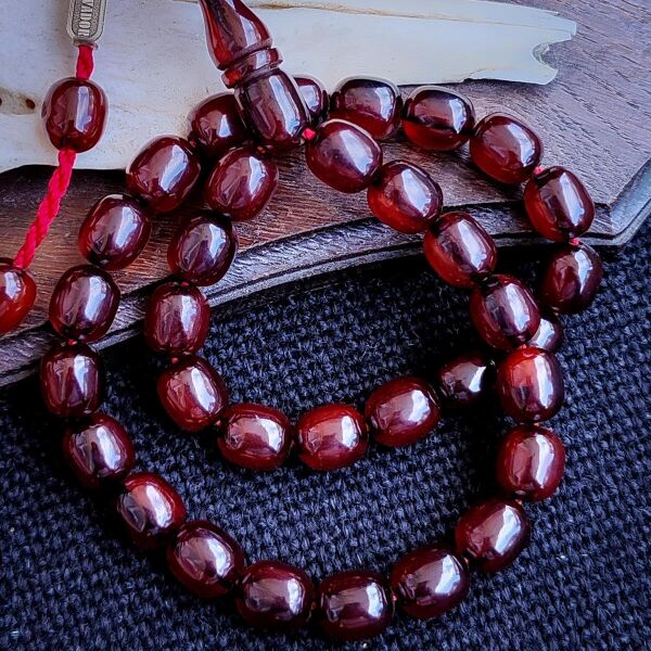 9x11 mm Vişne Rengi Çubuk Sıkma Kehribar Tesbih