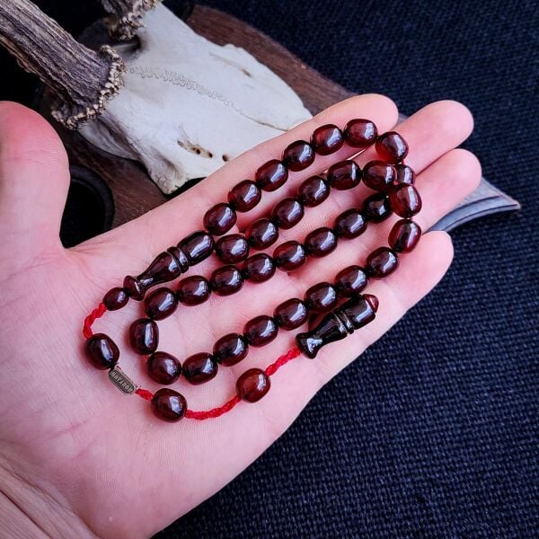 9x11 mm Vişne Rengi Çubuk Sıkma Kehribar Tesbih