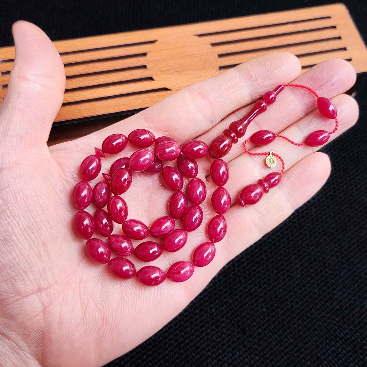 8x12 mm Vişne Rengi Fatih Erbabacan Usta İşçilikli Sıkma Kehribar Tesbih