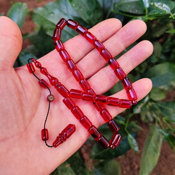 8x11 mm Mesut Elma Usta İmzalı Vişne Rengi Zar Kehribar Tesbih