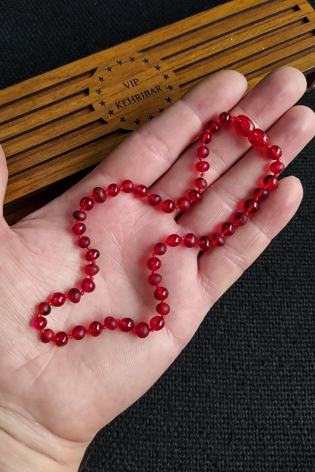 Sertifikalı Mat Kırmızı Kehribar Kolye Kız Erkek Bebek Diş Kolyesi 0-3 Yaş 32 cm