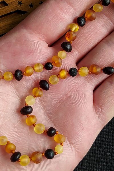 Sertifikalı Mat Multicolor Kehribar Kolye Kız Erkek Bebek Diş Kolyesi 4-7 Yaş 35 cm