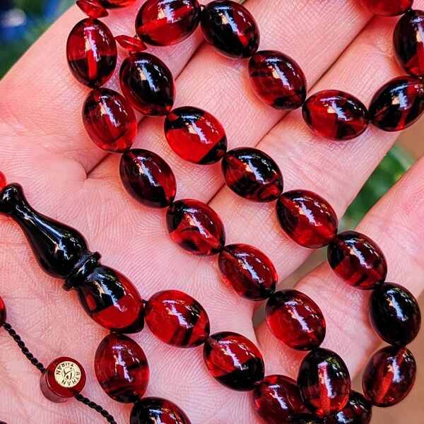 8x11 mm Ayhan Turan Usta İşçilikli Kırmızı Siyah Ateşi Kehribar Tesbih