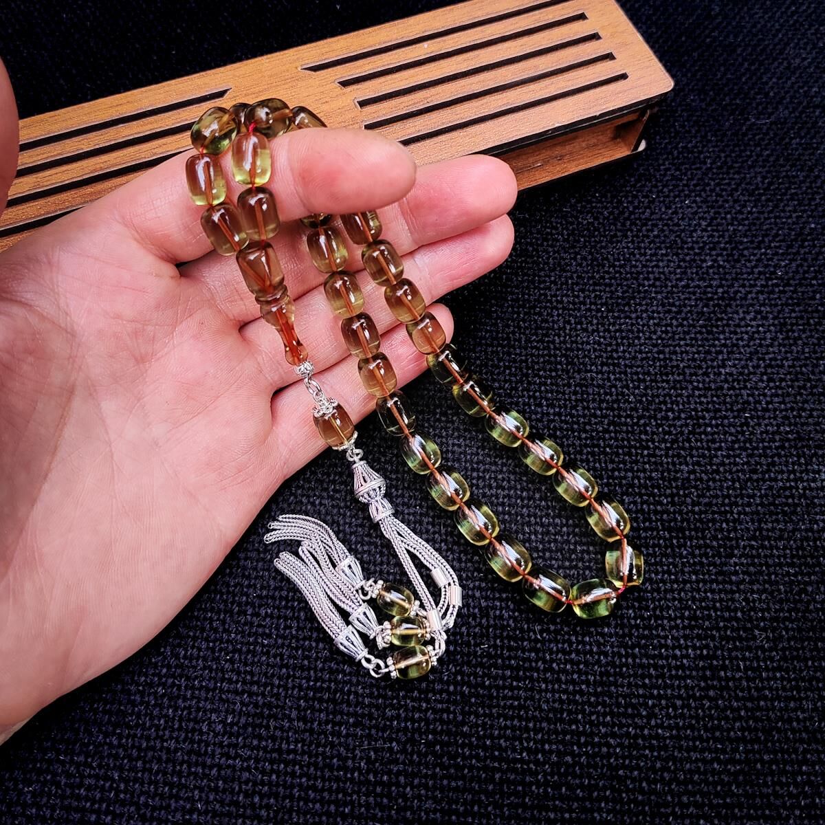 8x11 mm Gümüş Püsküllü Su Yeşili Zar Kehribar Tesbih - Serkan Başkan Usta İşçilikli