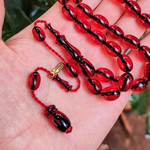 8x11 mm Ahmet Emin İmzalı Kırmızı Zar Kehribar Tesbih