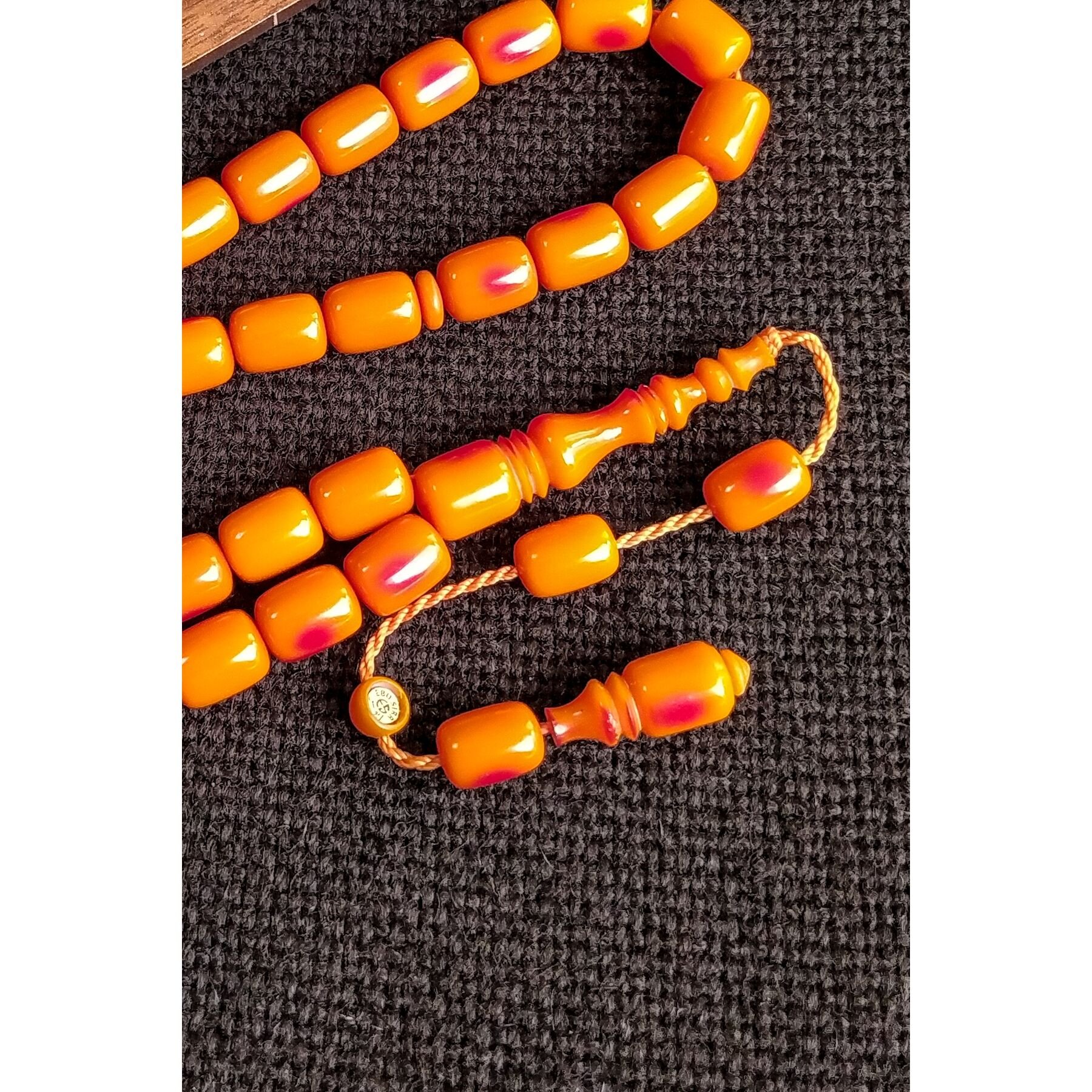 9X11 mm Mişmişi Kanayan Baga Tesbih - Ebu Sırr Usta İmzalı Katalin Tespih